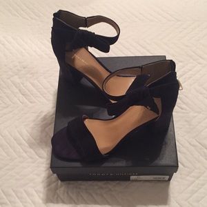 Tommy Hilfiger Navy Suede Heels
